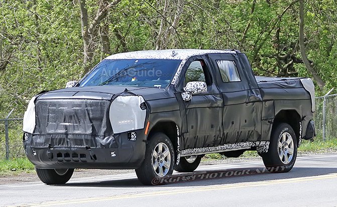 The 2019 Chevrolet Silverado Shows a Little Bit More Face -  autoguide.com/auto-news/2017…
