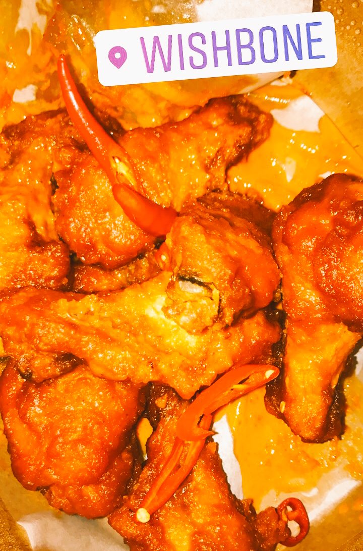 lisa_d3's tweet photo. Take Away #ChickenWings from @wishbonewings1 😍👌🏼 #FoodPorn #HappiestWhenEating #Dublin #Foodie https://t.co/dpQDz8v1nq