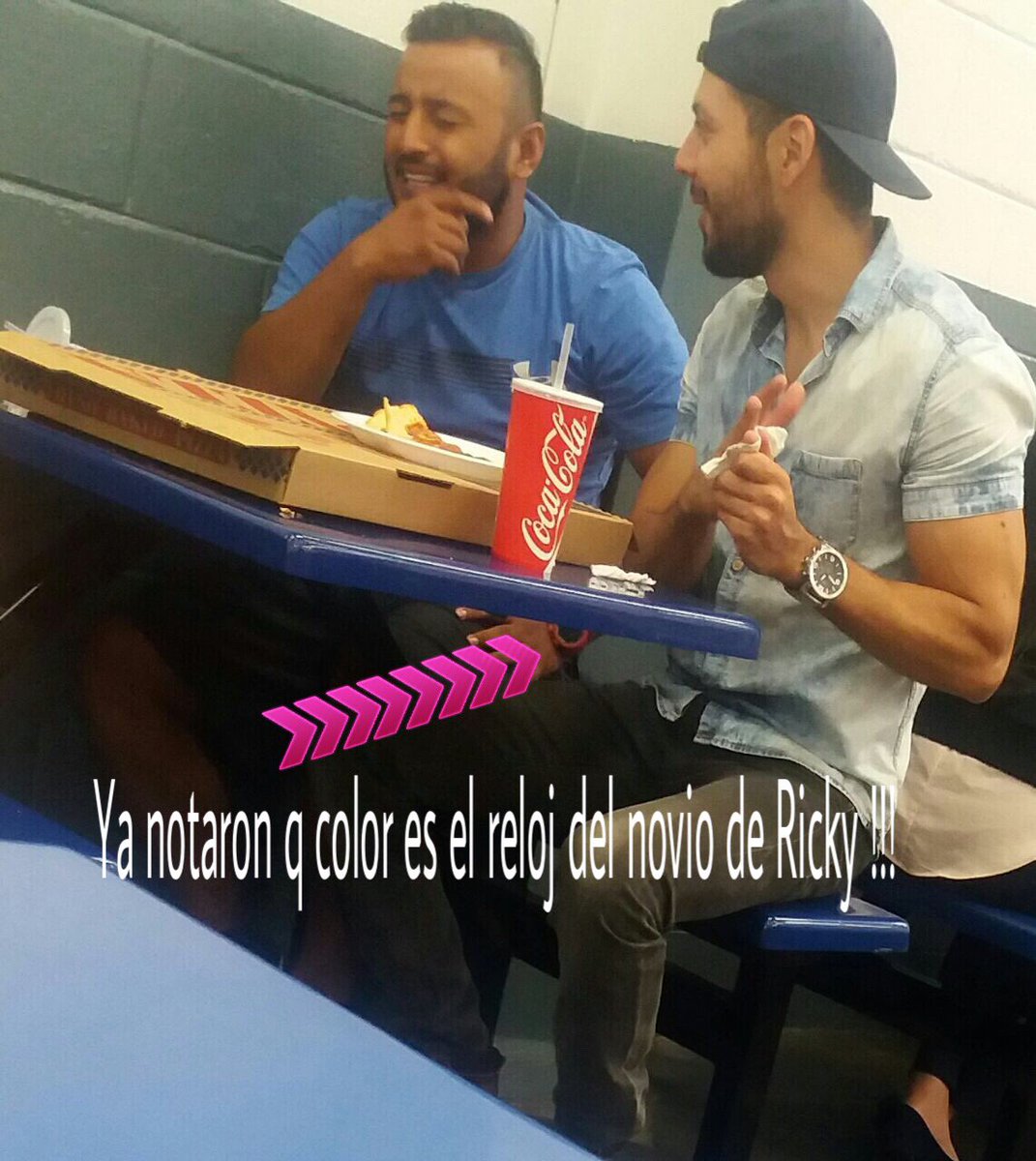 TurronYCosme's tweet photo. Nosotros luchando por un mejor futuro !!! Y nuestro @Rickyfmsv en una cita con un hombre 😒 !!! @gocosme @elturroncito @exaelsalvador https://t.co/ZLeQkOA0rJ