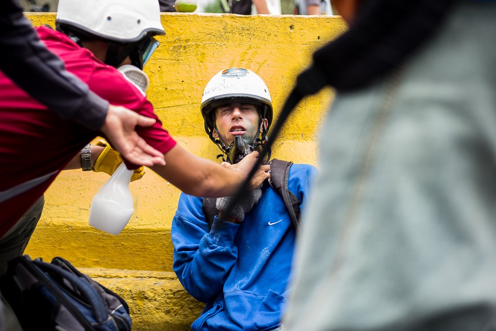 RMTF's tweet photo. #GaleríaRMTF: Mayo 3, protestas en Caracas // © Andrés Kerese >> https://t.co/uCsA7V6Owx https://t.co/2J2Gt7VGNK
