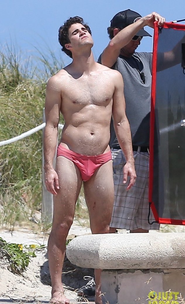 KlaineDreamLove's tweet photo. I'M NOT SURE IF I'M VERY ALIVE OR DYING https://t.co/fWNTi4WGGk