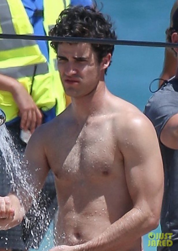 KlaineDreamLove's tweet photo. I'M NOT SURE IF I'M VERY ALIVE OR DYING https://t.co/fWNTi4WGGk