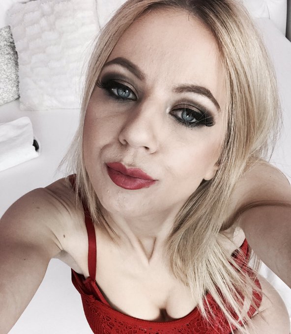 Ready!😍 https://t.co/urcKFtMxgI