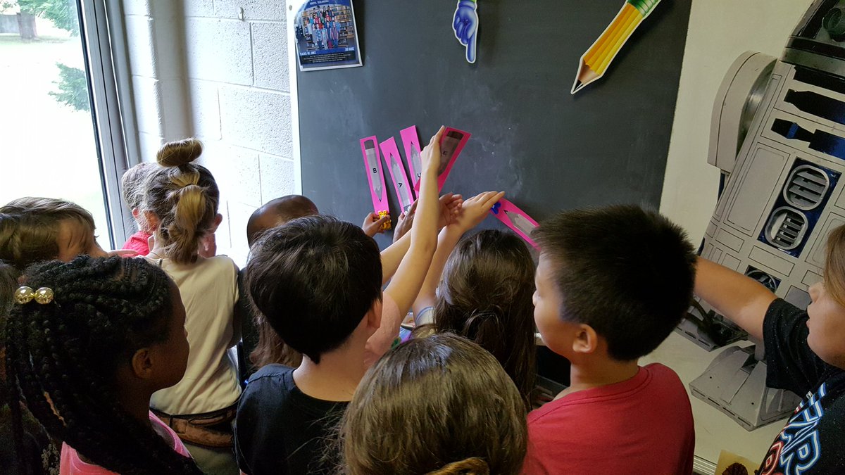 Tracy James tweet media