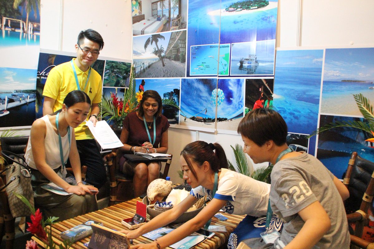 FijiTravelTrade's tweet photo. Day 1 of the #FTE2017 saw exhibitors &amp; buyers connecting over appointments, growing their networks. Highlights of #TeamFiji below https://t.co/IkpUuaLgFD