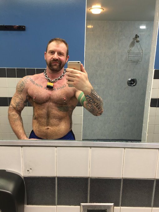 Feeling big after the gym today. Gotta start cutting a little though if I want those studios to pick<a href="/tag/iml"class="tags"><span>#iml</span></a><a href="/tag/pigdaddy"class="tags"><span>#pigdaddy</span></a>