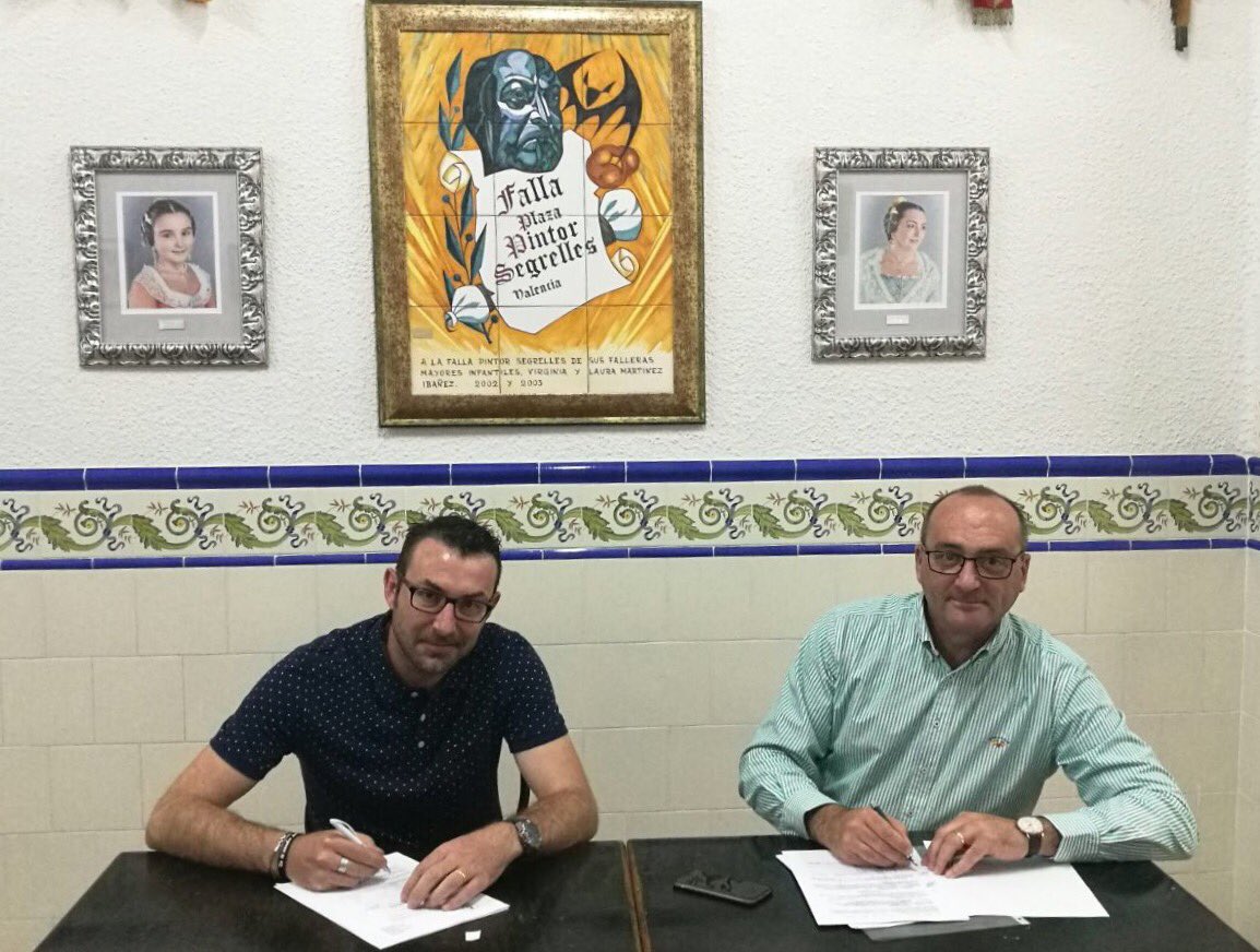 Falla_Segrelles's tweet image. Hemos confiado un año más en el artista JOSÉ LÓPEZ "SELFA" y su equipo para la realización de nuestros monumentos para el ejercicio 2017-18.