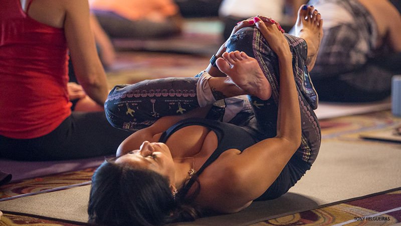 Tight hips don't necessarily spell trouble—here, 5 common myths about #TightHips. #yogatips #beginnersyoga ow.ly/lHBH30brRU4