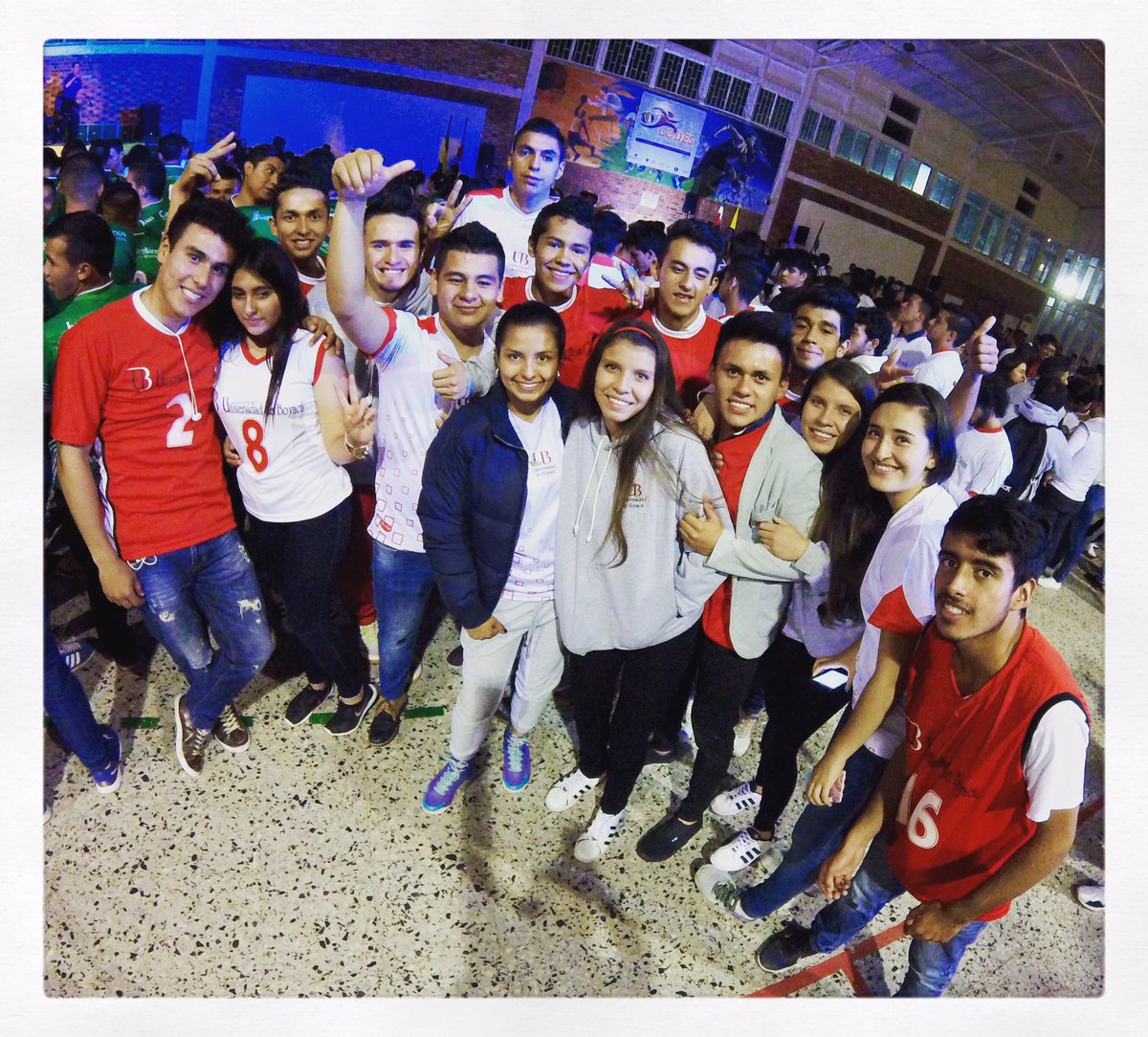 Universidaddboy's tweet photo. Parte de nuestros representantes deportivos en los VI Juegos CODES 2017. ¡Nos sentimos orgullosos de ustedes!. #SomosLosMejores #CODES2017 https://t.co/KixqEOJtf0