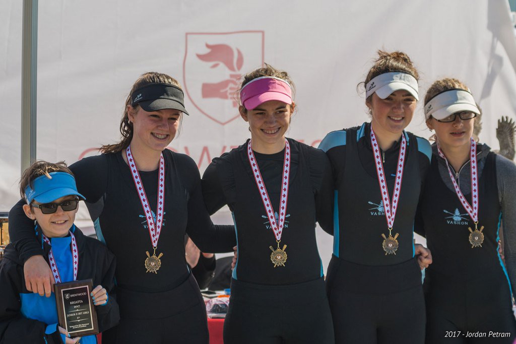 VashonCrew's tweet photo. Brentwood Regatta 2017 https://t.co/9aX6HHSvwU https://t.co/95cGb23Fcv
