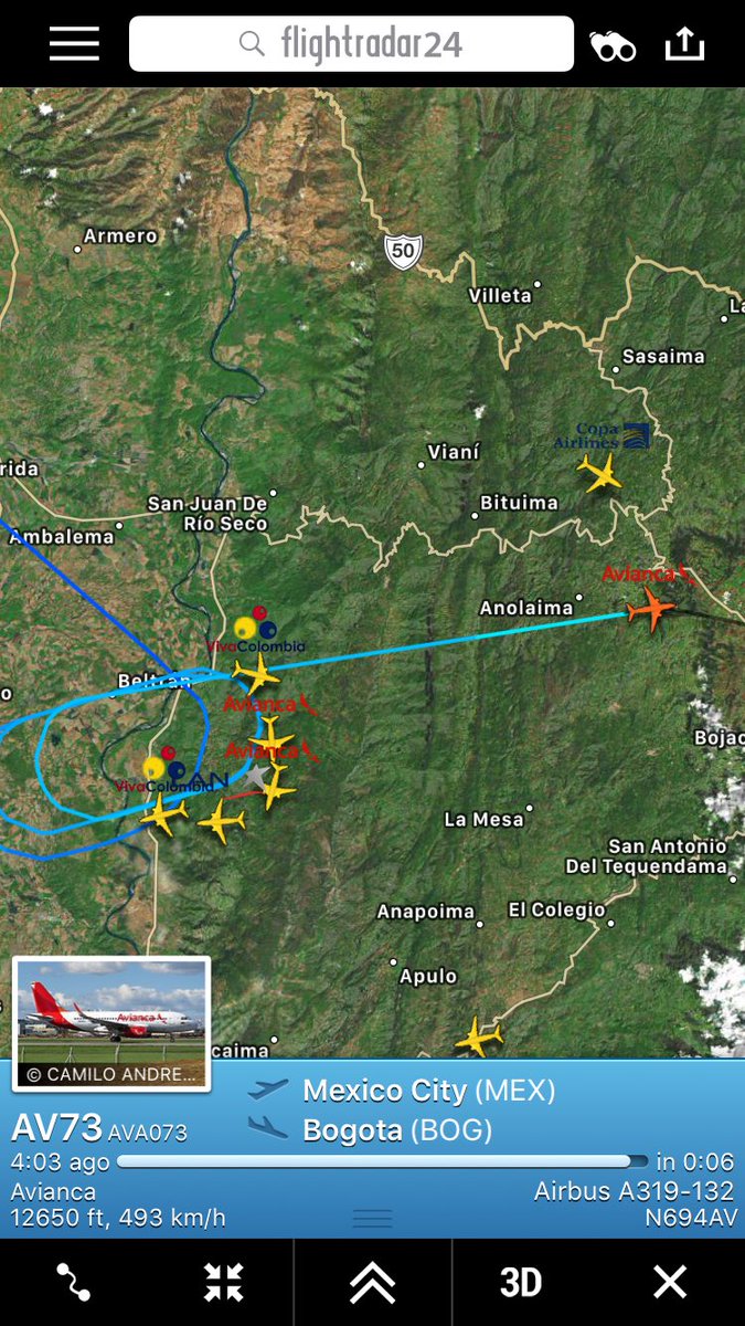 johnalbertoap's tweet image. Como que están un poco congestionadas las aproximaciones en el #dorado #flightradar24 #ApproachControl