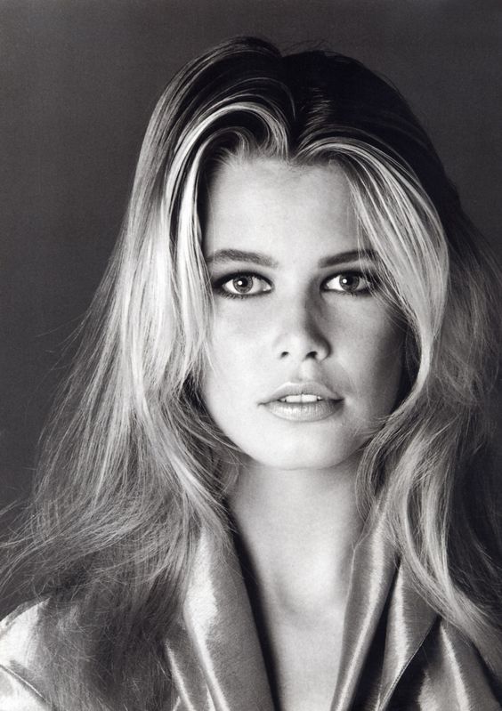 Lindometro's tweet photo. Claudia Schiffler. #ClaudiaSchiffler @ClaudiaSchifer #Models #90s https://t.co/6XGE7UNjWo