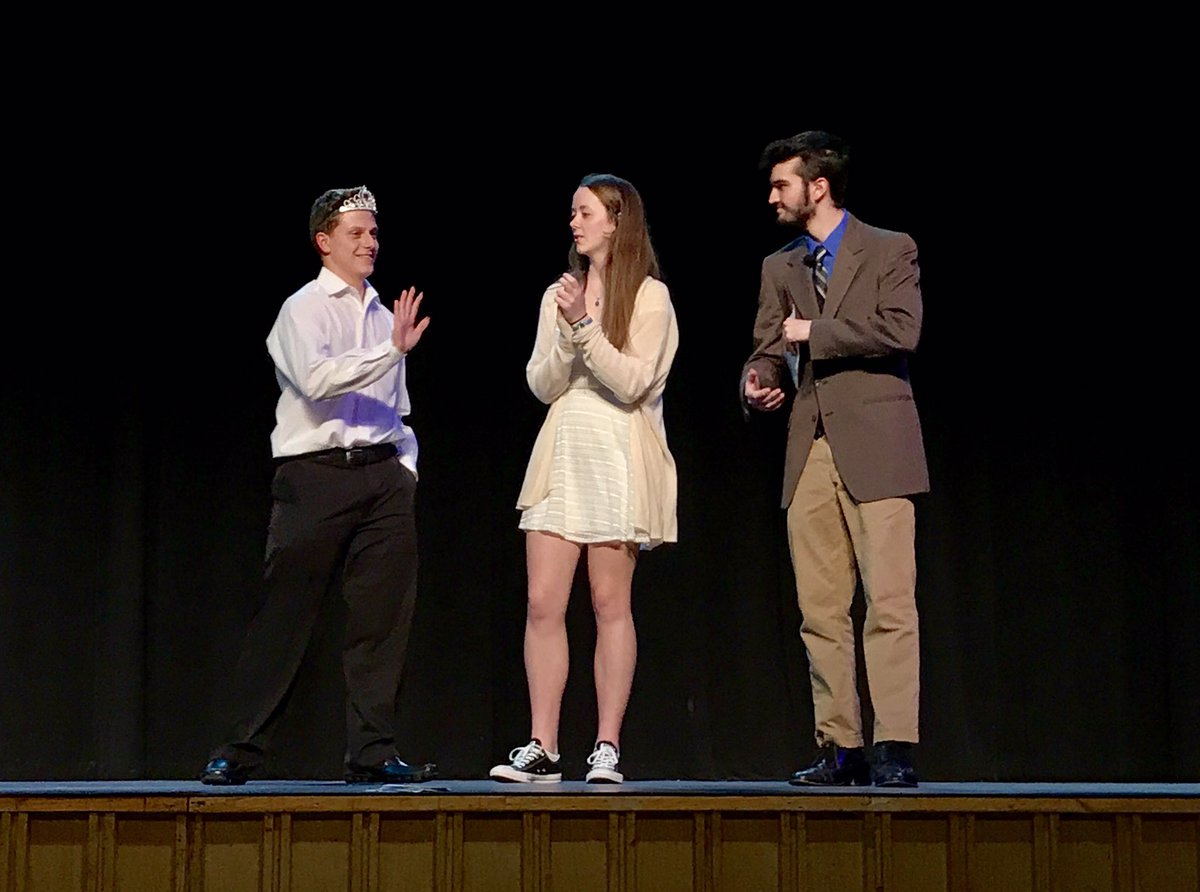 mslosee's tweet photo. Congratulations Christos - He was selected to be Mr. HWRHS 2017 by his classmates! #hecanreallysing https://t.co/QGHQ3AsEJ0