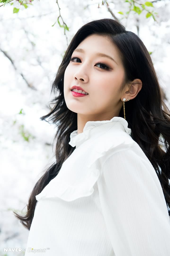 Lovelyz Global on Twitter: "[PICS] 170505 #Lovelyz #YEIN - Naver HD