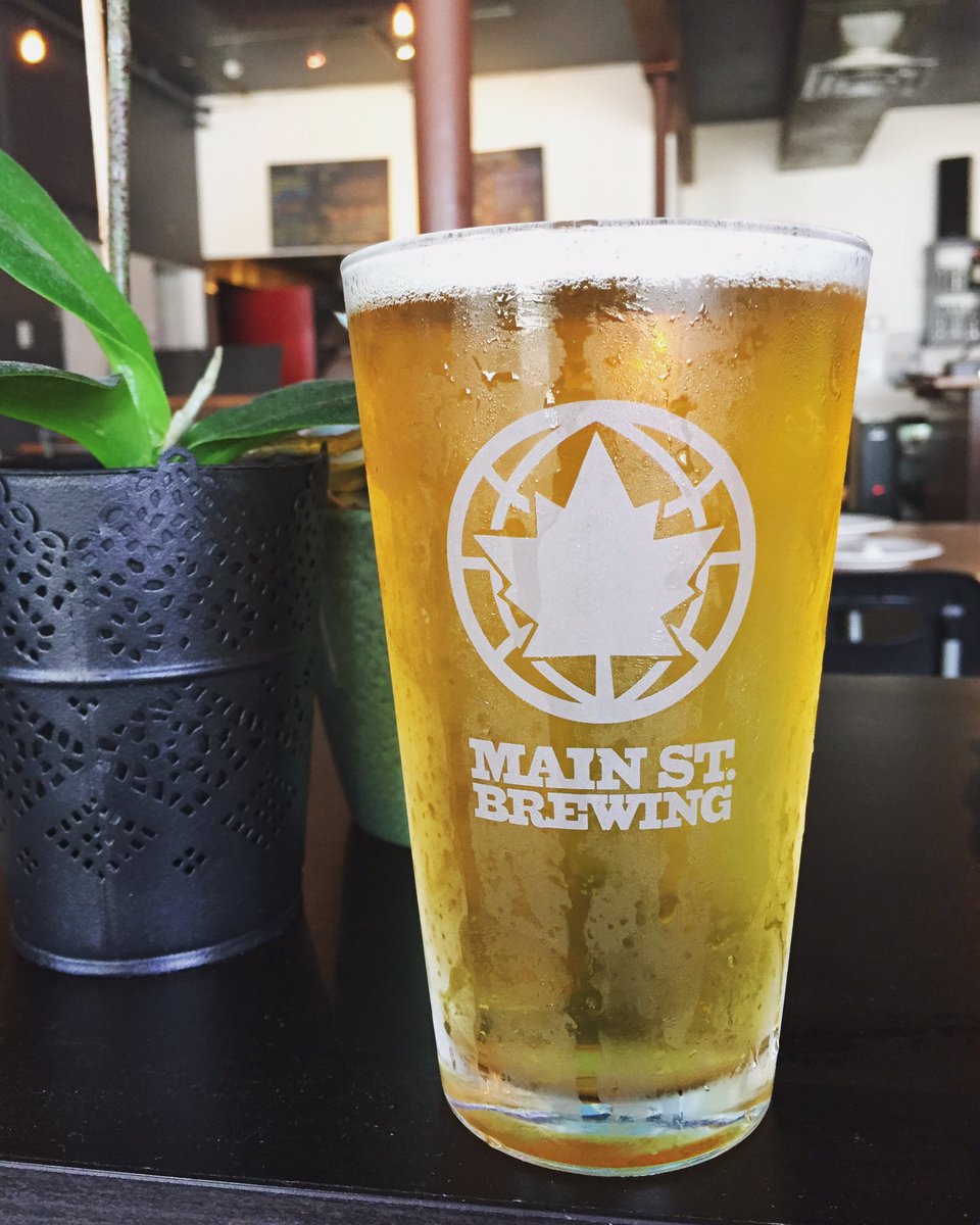 PizzaBarbarella's tweet photo. It's #MainStreet Thursday! Come enjoy a pint of their delicious #Saison - on special today! #themainbeer #beer #pizzeriabarbarella https://t.co/jMBEEIyVug