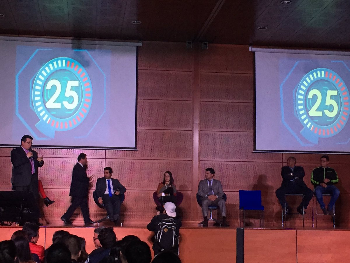 LINAMGIRALDOS's tweet photo. Saludo de Directores Nacionales en #Inducciones2017 @Areandina #SoyAreandino @ceaya3 @Sonia_SierraG @flaverde https://t.co/XMWRnqESCB