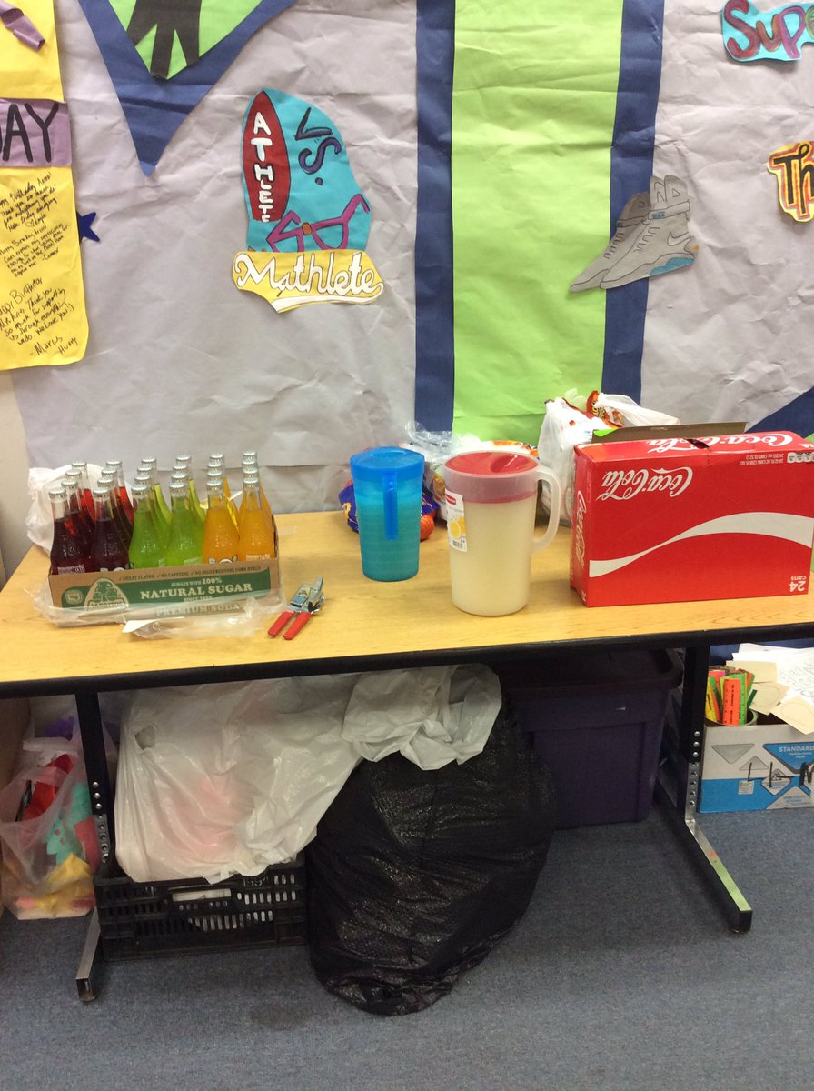 Come to our English tutoring! We have food