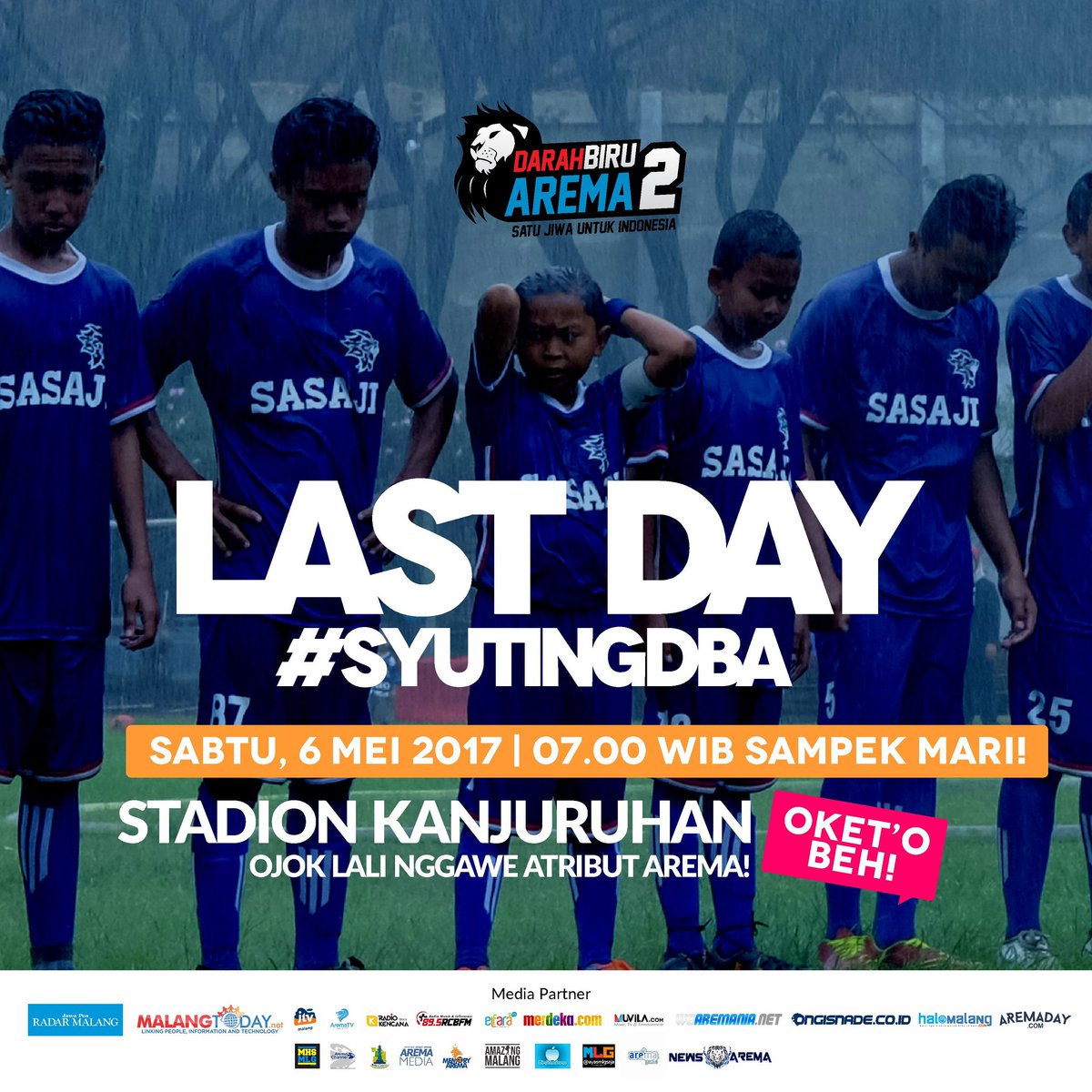 DBAfilm's tweet photo. LAST DAY #SYUTINGDBA!
Kita undang nawak hebak u/ hadir di Scene Terakhir di Stadion Kanjuruhan, Sabtu 6 Mei 2017 jam 7 isuk sampek mari! https://t.co/h3XG8EQRJ4