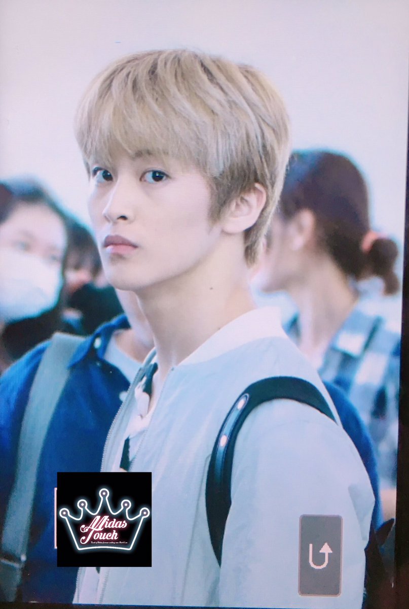 MidasTouch0802's tweet photo. #MARK #마크 #NCT 
170505 ICN https://t.co/02A6e70hGO