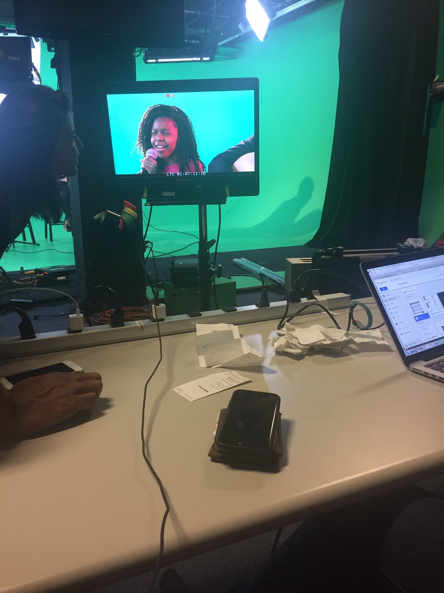 _MissJustice09's tweet photo. Details coming soon #green screen #work #voice #industrykid #freshface #blessed #talent #commerical #tv #film #justicelynn https://t.co/oO9hGKRslZ