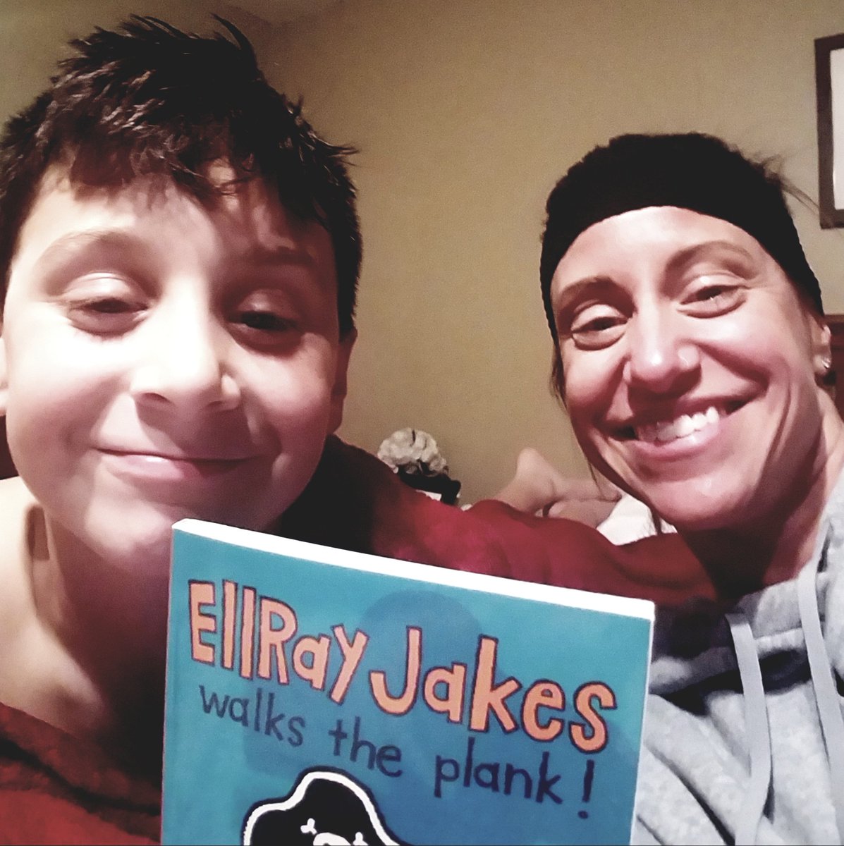 HolyMosesAmy's tweet photo. What shenanigans will EllRay be up to tonight?! @PerryES_Lake #PESloves2read #momlovesalfie #ripzip https://t.co/XxoHfMoq9O