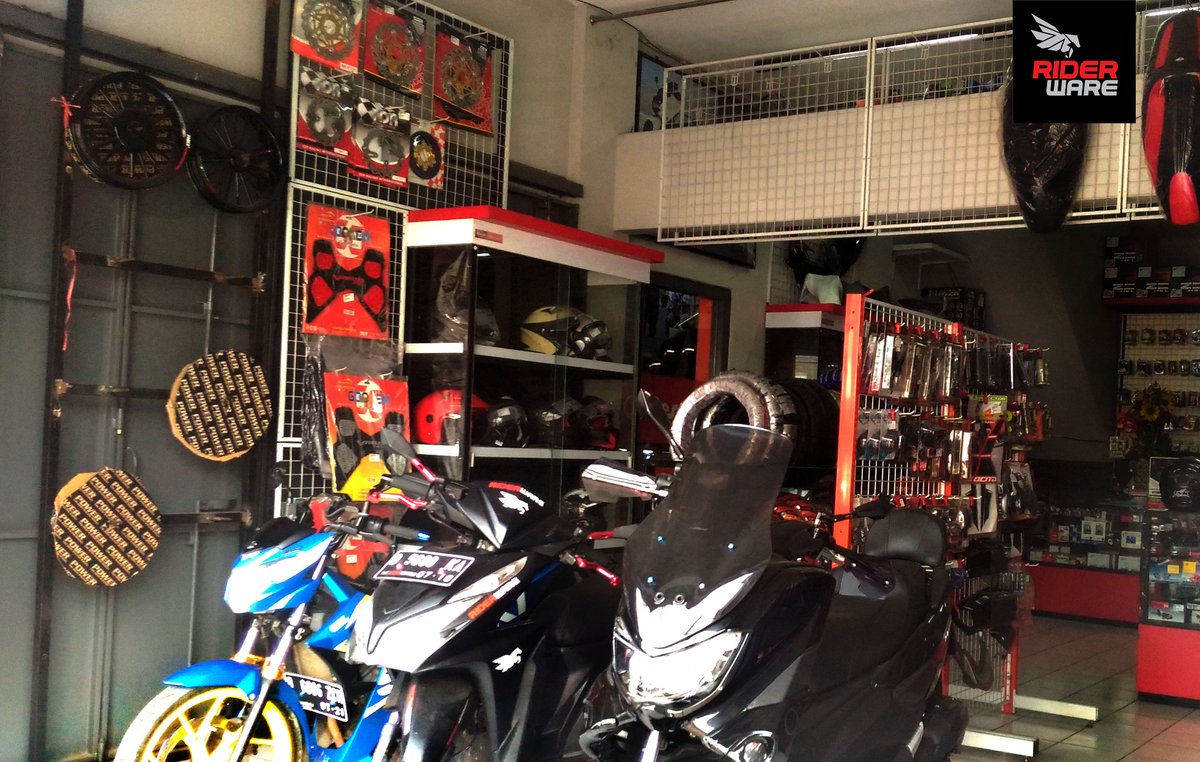 RiderwareID's tweet photo. Love is the feeling You get when like something as much as your motorcycle.
Morning!
#TGIF #TGIFriday #Friyay #JumatBerkah #bengkel #motor https://t.co/Ue9DjQnRCC