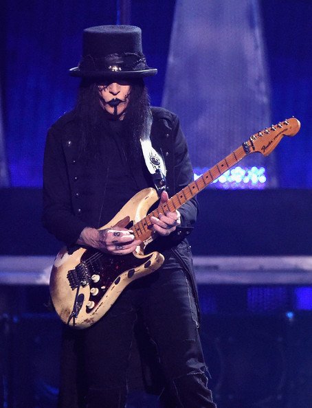 Happy Birthday Mick Mars 