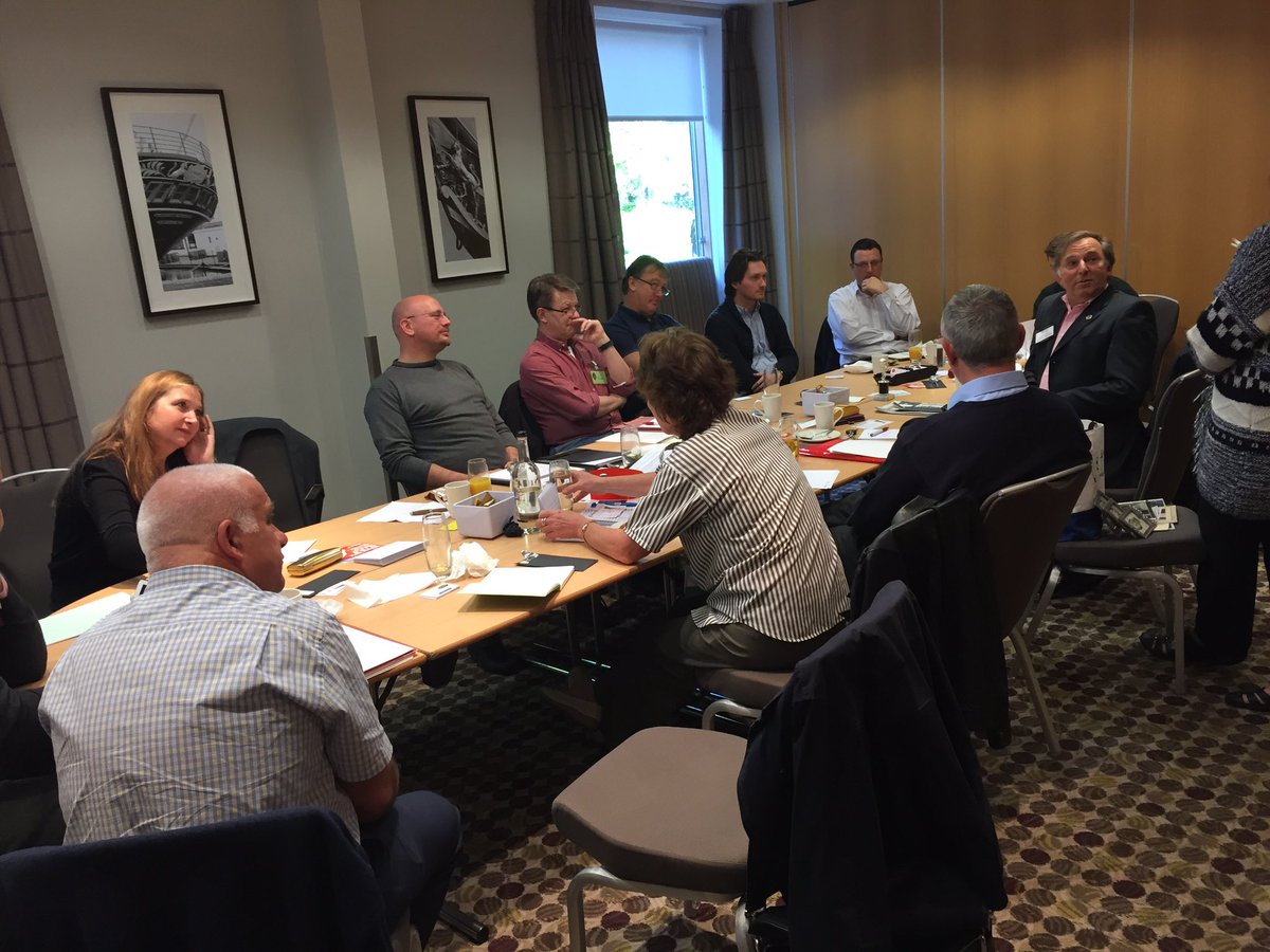 BristolKeynsham's tweet image. Busy morning of #networking great to see visitors @ReachOutToUs and @powersafeuk @Dor2Dor #Bristol please visit again #FridayFeeling