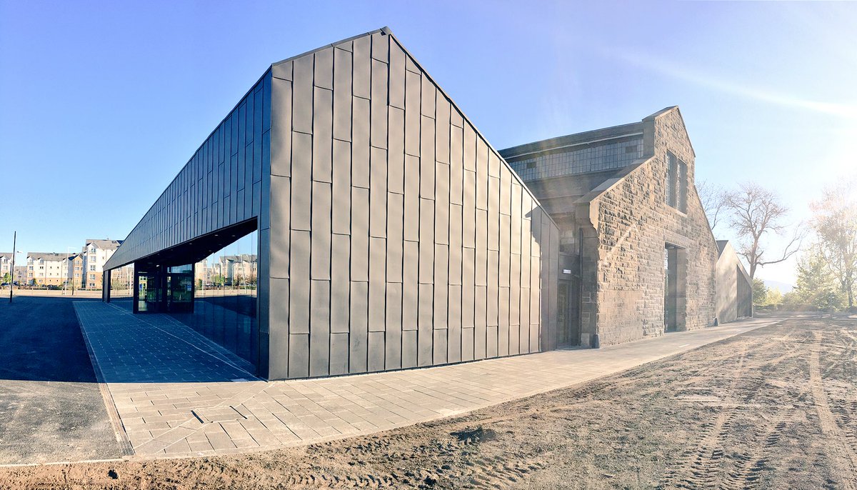 flyersavage's tweet photo. @HESEngineShed Looking glorious in this morning's spring sun. https://t.co/9kKska0sJa