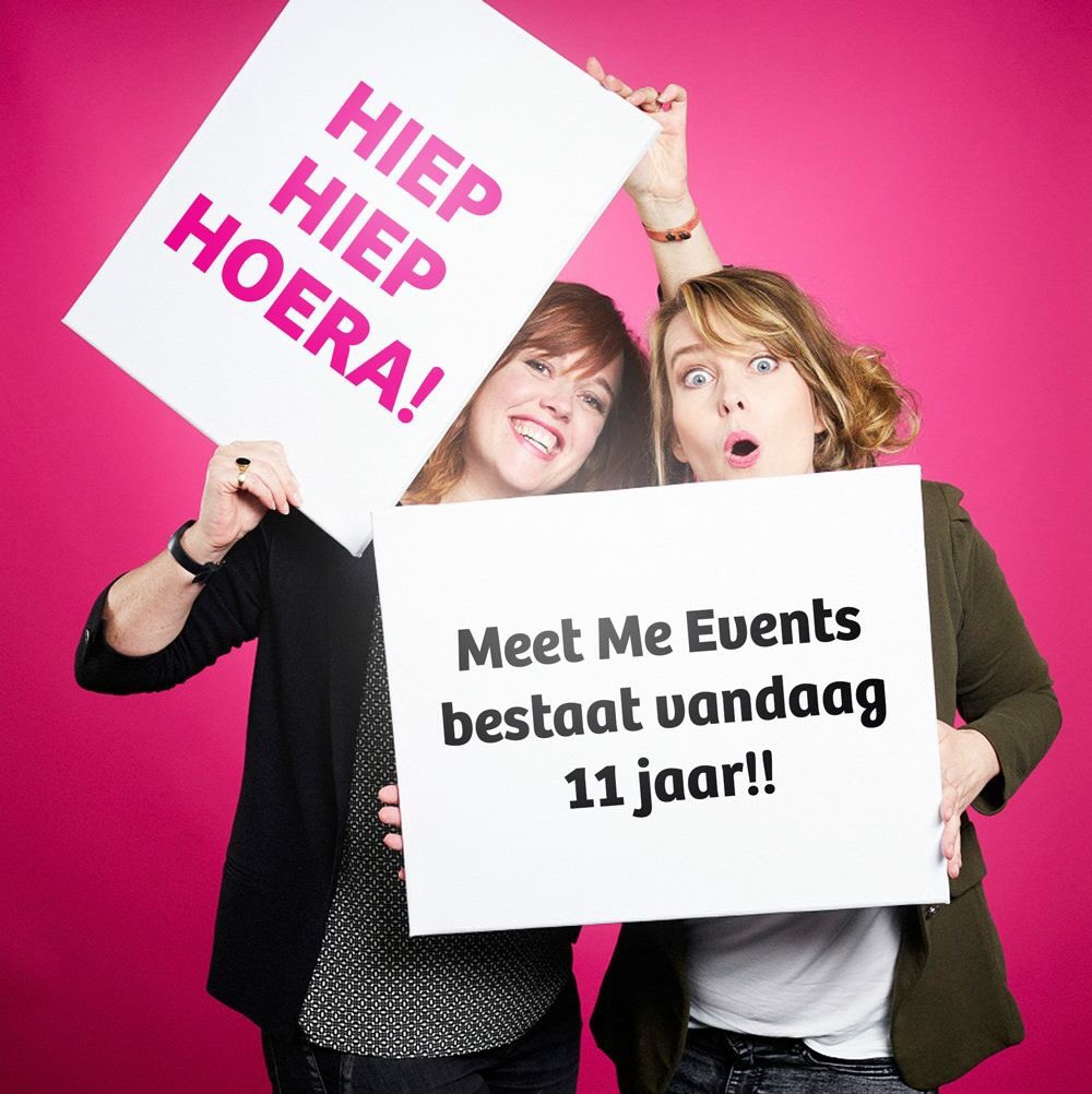 MeetMeEvents's tweet image. Vandaag vieren wij niet alleen Bevrijdingsdag, maar ook het heugelijk feit dat Meet Me 11 jaar bestaat 🥂🎉🍾💃! #hiephiephoera #feestje