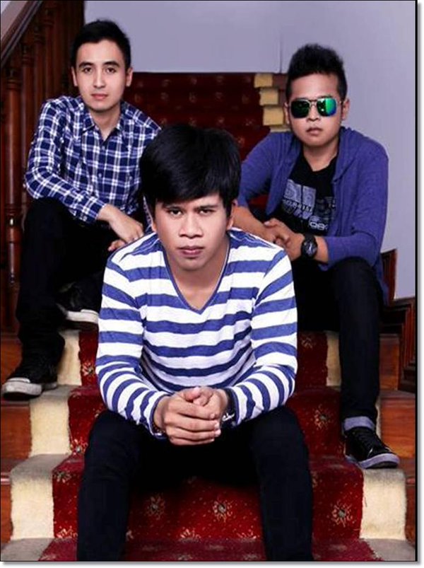 sigmafmkediri's tweet photo. #TERUTAR @JatayuBand - JANJI BANG TOYIB @smm_records II #REQUEST14 https://t.co/HVa8GjS670
