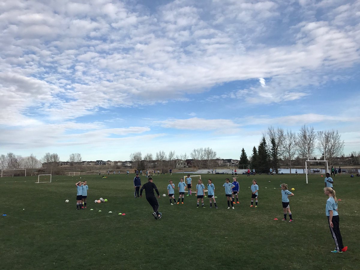 AirdrieFC_'s tweet photo. Great night at the Airdrie FC training grounds ! #soccer #airdriefc #cityofairdrie https://t.co/FDV5cOofm9