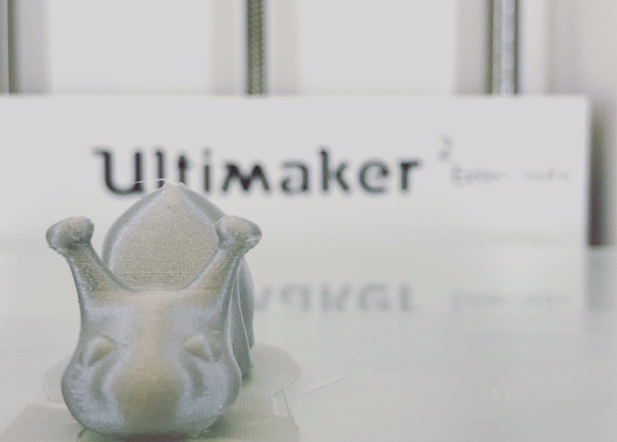 tweetySaumya's tweet photo. Can't stop printing @Ultimaker 2 extended #NewHobby #3dprinting #ultimaker2extended https://t.co/gYWD4NLIep
