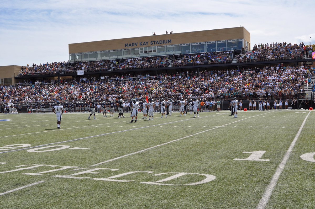 jjohnston240's tweet photo. Extremely stoked to further  my football and educational career at the Colorado School of Mines❕ #helluvaengineer https://t.co/j2sGku3cfV