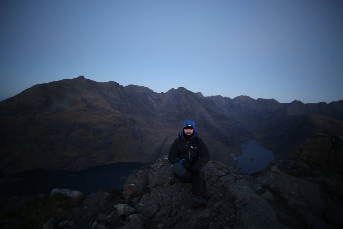 willdiness's tweet photo. Night solo camping on the summit of Sgurr na Stri, @rab_equipment kept me toasty warm. No one within 10km #RockedUp #bestviewinbritain https://t.co/QgXNF8oq4S