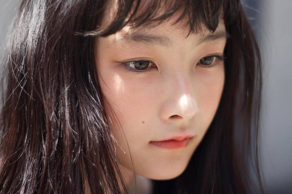Hironori Okada 透き通るメイクを ロングヘア ミディアムヘア セミディ ロブ ロングレイヤー ワイドバング ショートバング スクエアバング シースルーバング オン眉 透け感 透明感 デニムコーデ T Co Qhrpqfbk2e Hironori Okada 透き通るメイクを ロングヘア ミディアムヘア セミディ ロブ ロングレイヤー ワイドバング ショートバング スクエアバング シースルーバング オン眉 透け感 透明感 デニムコーデ T Co Qhrpqfbk2e