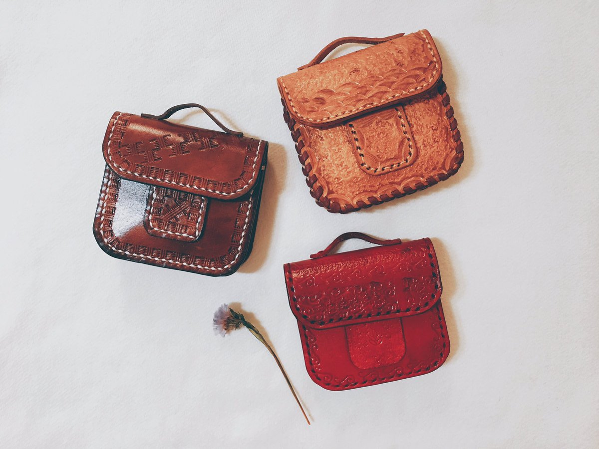 [통파치] 트위터 입성기념 알티이벤트합니다. 알티해주시는 분들중 추첨을통해 한분께 가죽 동전지갑 원하는색상으로 보내드려요! 당발은 5월 15일!