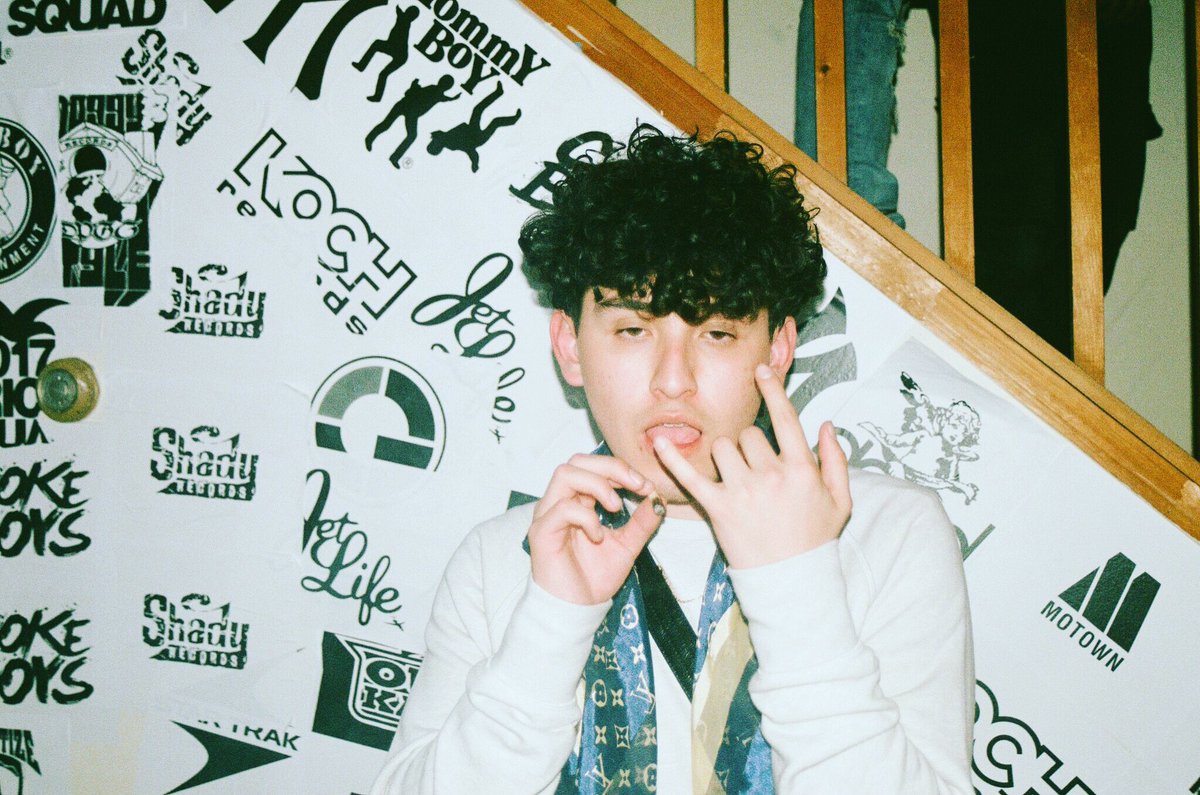 chromx7's tweet photo. "Not a Frat" Look book dropping tomorrow @UNDRGRNDTO https://t.co/uAYZyZrLNo