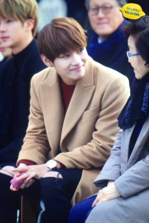 namjunesmile's tweet photo. Kim taehyung ;_;

BOGO SIPDA
#BTSBBMAs https://t.co/EgDScpJCB3