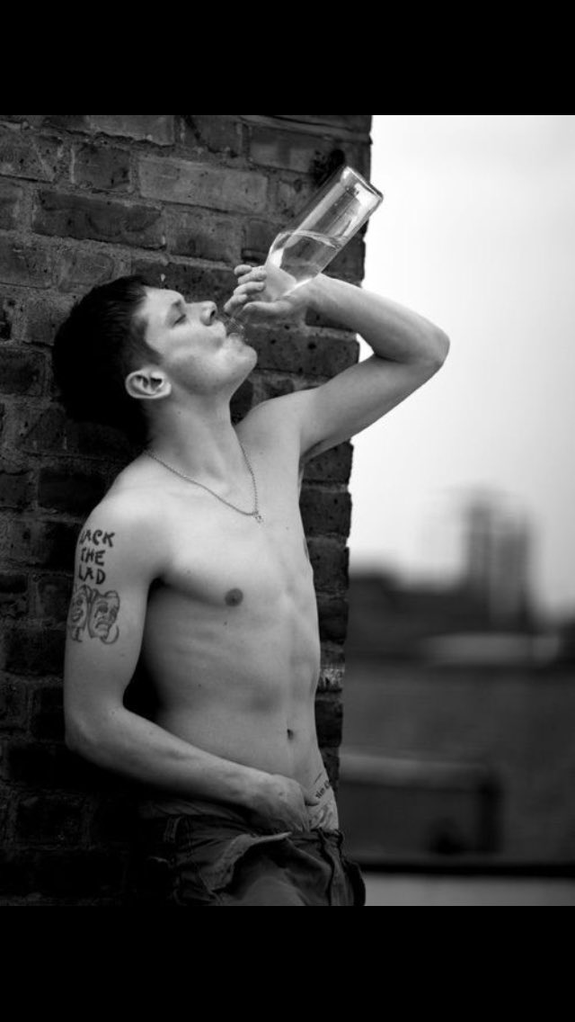 Benjamin667013's tweet image. Bad habits Ben bad habits...