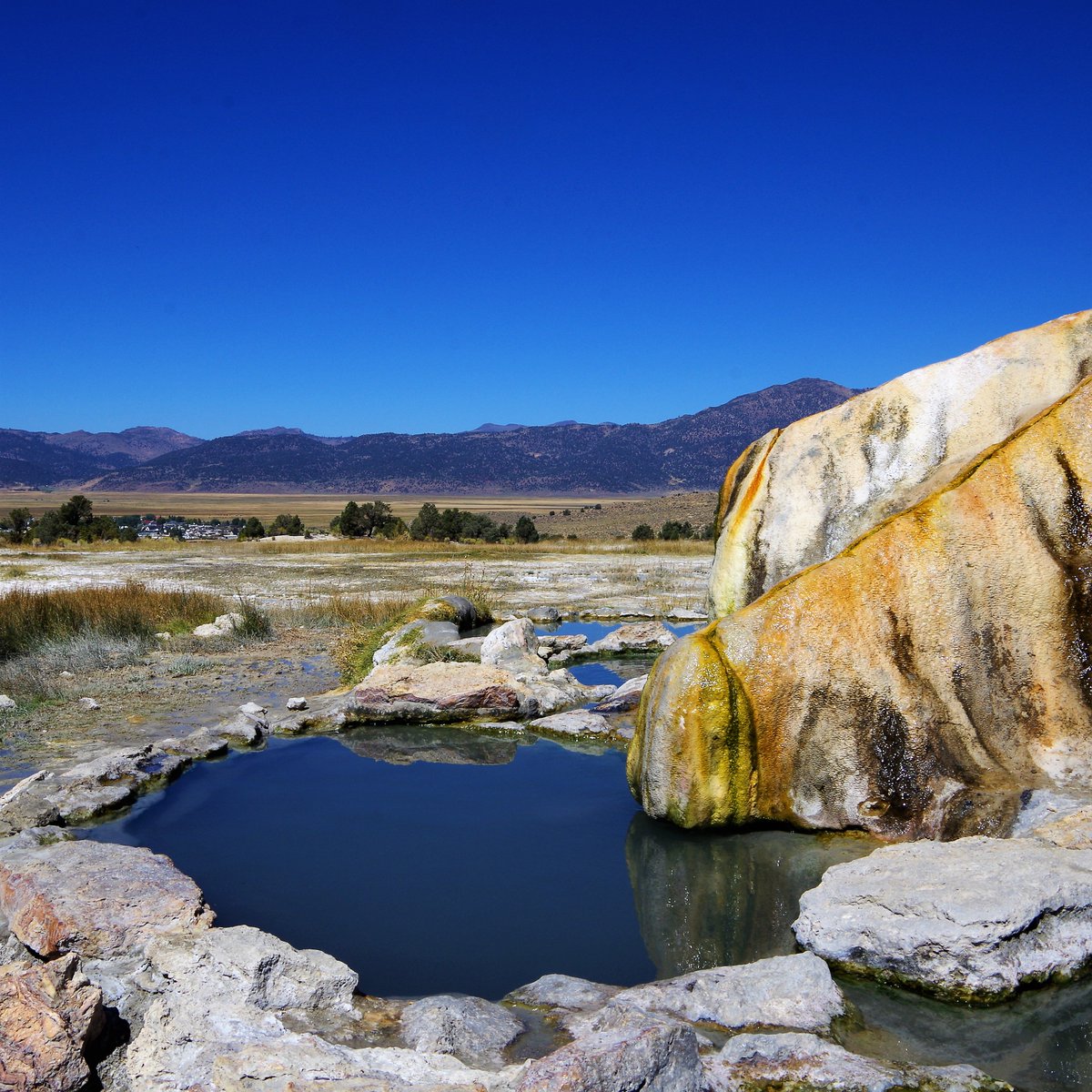RMTravelled's tweet photo. Mono Lake, and Travertine Hot Springs #roadmoretravelled https://t.co/arov26HZYF