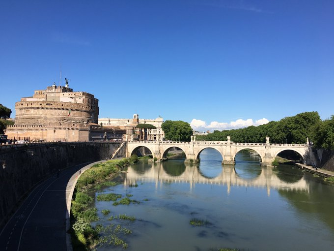 Morning Italia !!! What a great night in Roma with @LCharmelle !!! 😻❌❌❌🔞❗️‼️ https://t.co/NCiGARctJz<a href="/tag/sleepingbeauty"class="tags"><span>#sleepingbeauty</span></a><a href="/tag/forest"class="tags"><span>#forest</span></a>