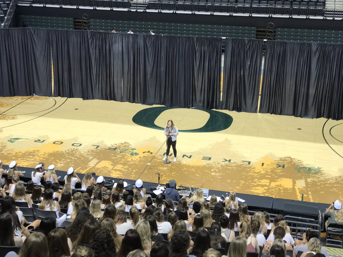 CONGRATS TO MY BEST FRIEND @Katie8Stanton FOR WINNING THE FEMALE TALENT PORTION OF ANCHORSPLASH TONIGHT!!!! NO ONE DESERVED IT MORE THAN YOU