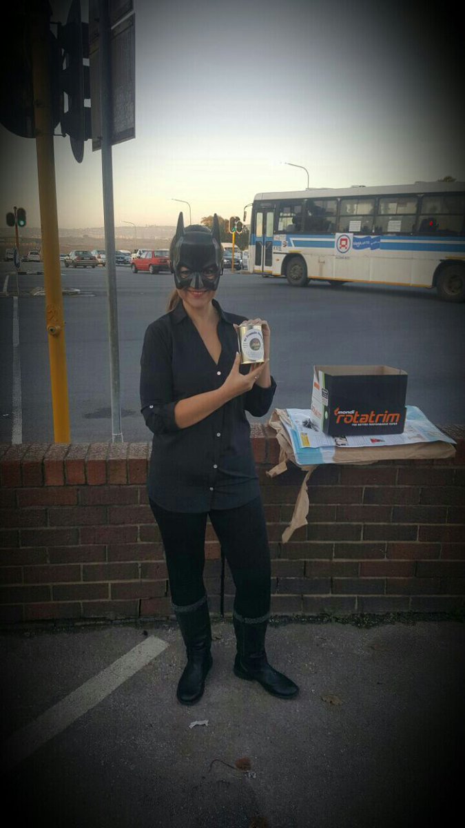 MrsPEFinalist17's tweet photo. I'm collecting money for St Francis Hospice PE at the moment! Come down and support us! #charity #hospice #PortElizabeth #CapeRd #Friday https://t.co/pZCzKrneOt