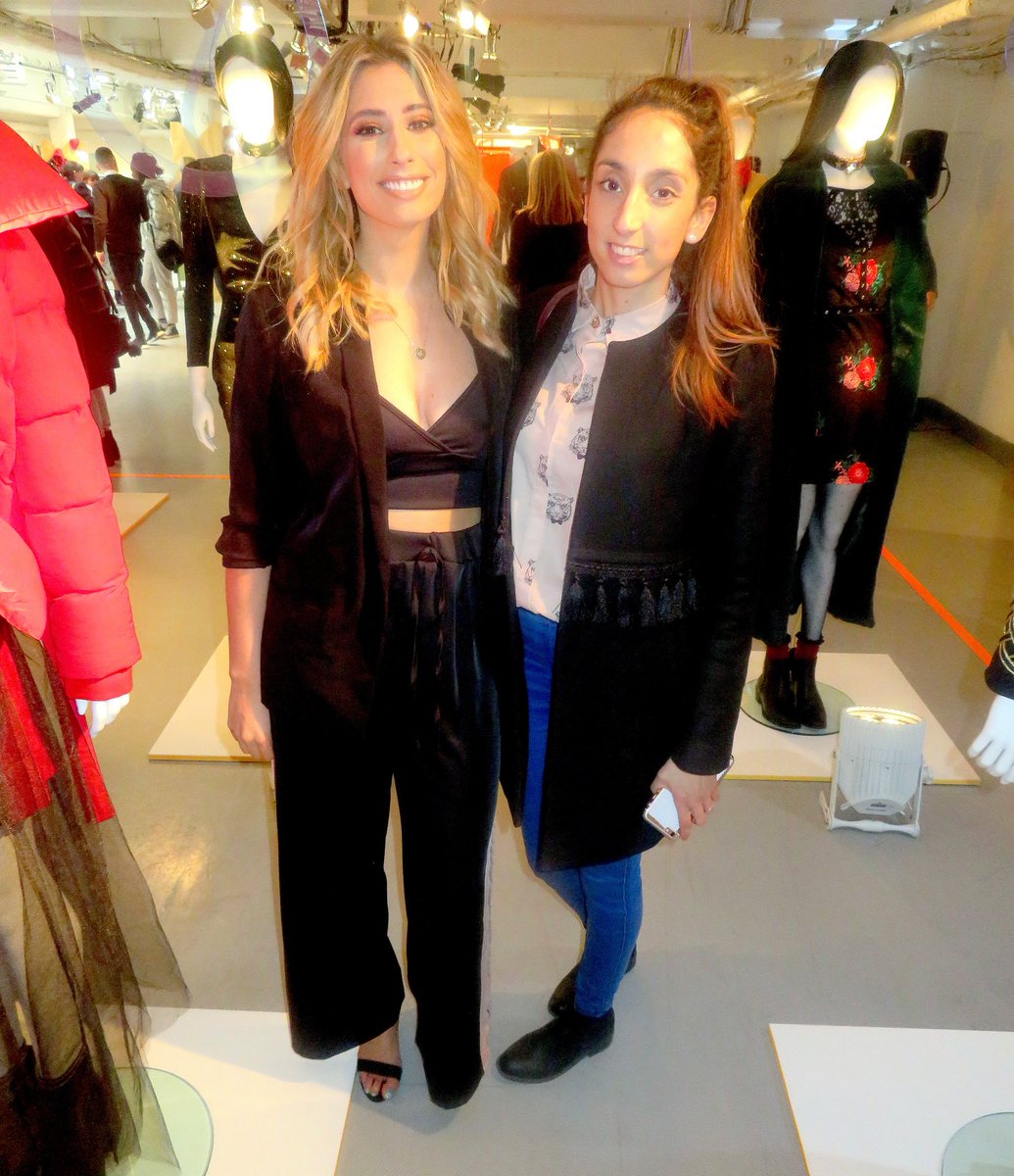 stephenmahoneym's tweet photo. #My #picture @StaceySolomon &amp; her #sister #JemmaSoloman @boohoo #WeAreAW17 #talkingup #Looswomen Bodystories #Campaign #shot by @bryanadams https://t.co/Bl3CkXBom8