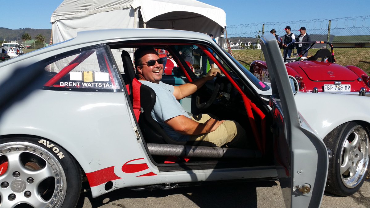 "Classic Car scrutineering underway! #JaguarSHC via @SpeedFestivalCX on Twitter: dlvr.it/P3yc21… dlvr.it/P3yc2C