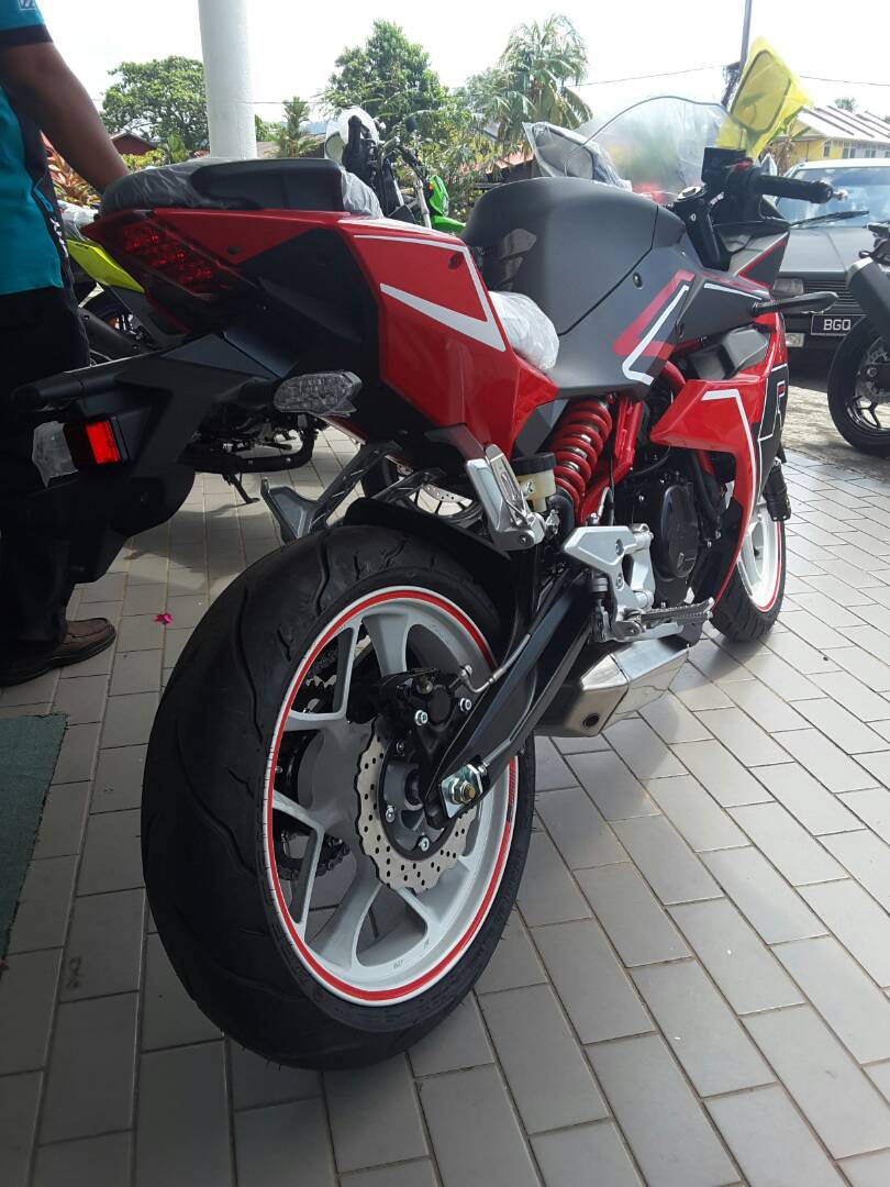 SoonHinCompany's tweet photo. #Naza #N5R ready stock #SoonHinCompany. Test ride available! For more info, pls call 017-9115990 / 017-5136998 / 09-5150998 / 09-5130998 https://t.co/3Z5PDNZhfS