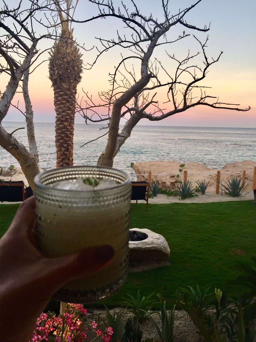 ibeanaidoo's tweet photo. @LimantourMX Bartenders take over @COMALCabo at @ChilenoBayCabo ! Thank you @bitterandbarrel #limantourmx #comalcabo https://t.co/qprvgGKY2S