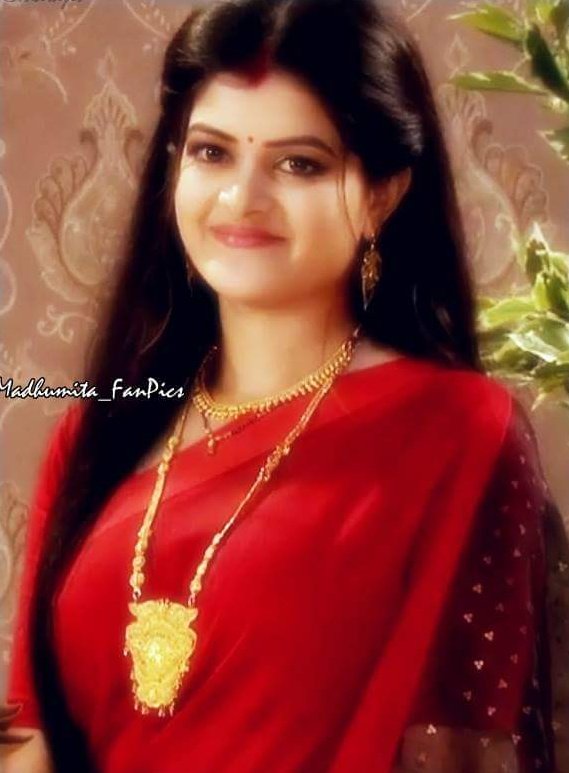 madhumita__fc's tweet photo. Simply Gorgeous ❤���
#KusumDola #Emon
#MadhumitaChakraborty #MadhumitaFC 
@StarJalshaIndia https://t.co/5f30G822Vm