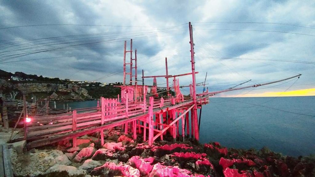 GarganoAround's tweet photo. Il Trabucco si veste di rosa (POST) https://t.co/Ta6A6XgYJe https://t.co/SVuoeCGZ08